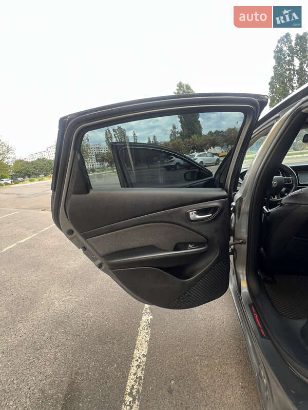 Седан Dodge Dart 2013 в Черкассах фото 37 Седан Dodge Dart 2013 в Черкассах