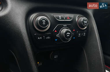 Седан Dodge Dart 2015 в 