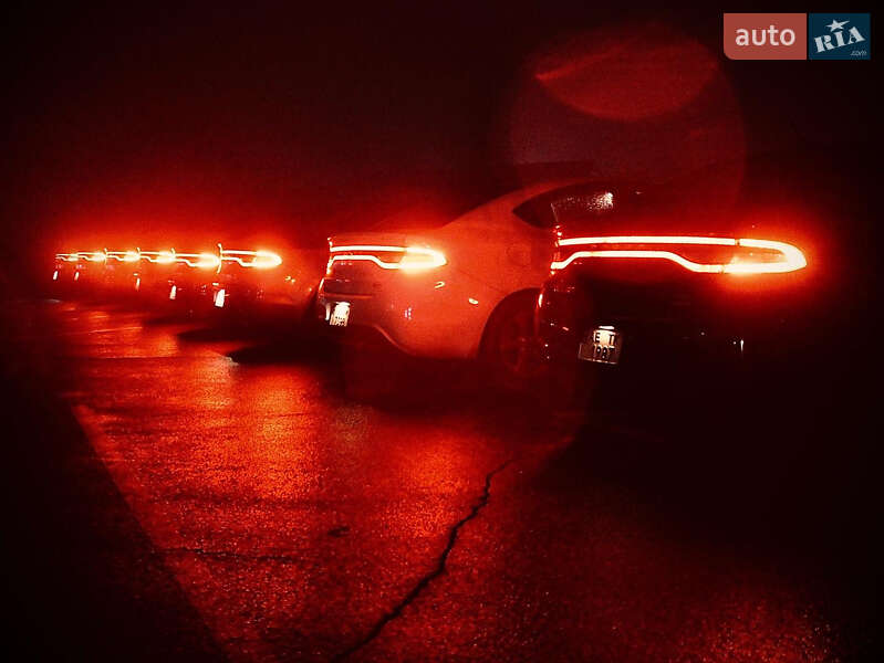 Седан Dodge Dart 2013 в Днепре