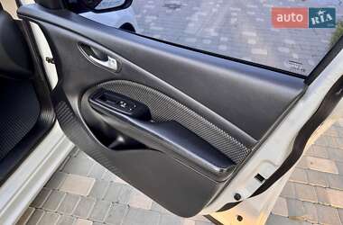Седан Dodge Dart 2014 в 