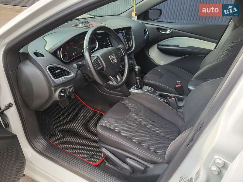 Седан Dodge Dart 2014 в Днепре