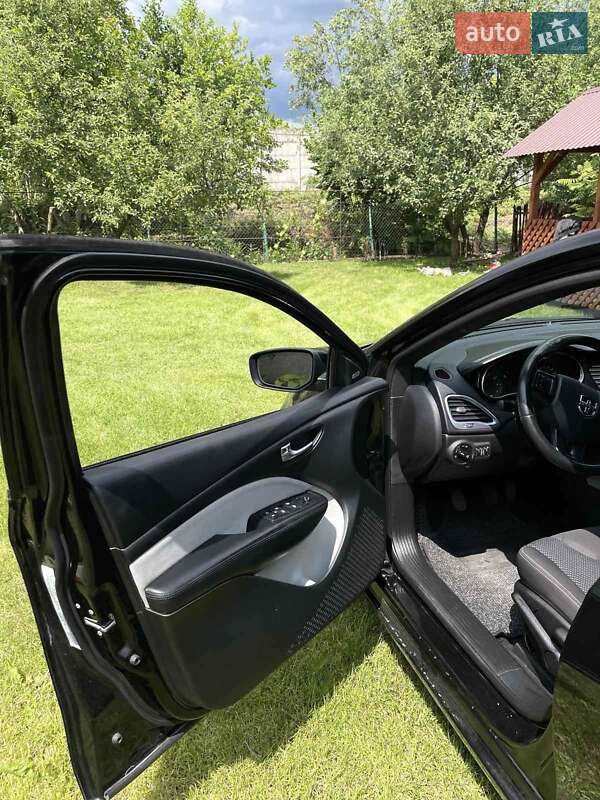 Седан Dodge Dart 2015 в Львове фото 10 Седан Dodge Dart 2015 в Львове