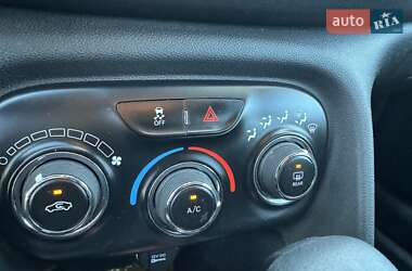 Седан Dodge Dart 2015 в 