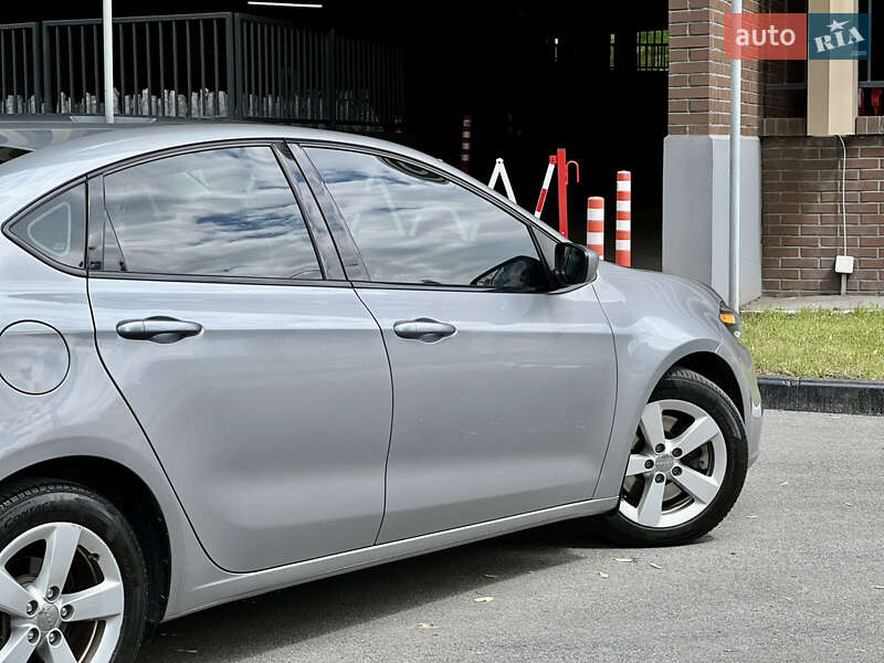 Седан Dodge Dart 2015 в Харкові