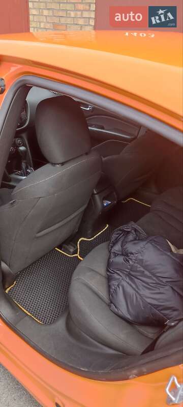 Седан Dodge Dart 2013 в Киеве