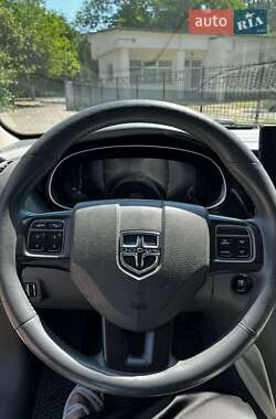 Седан Dodge Dart 2012 в 