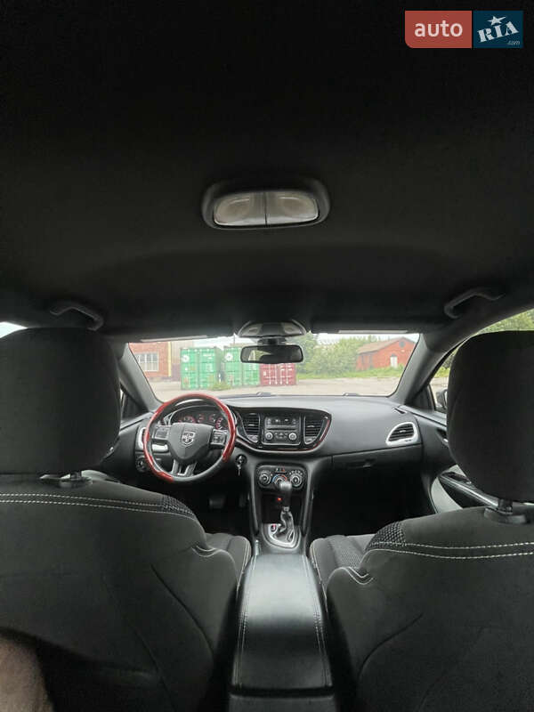 Седан Dodge Dart 2015 в Прилуках