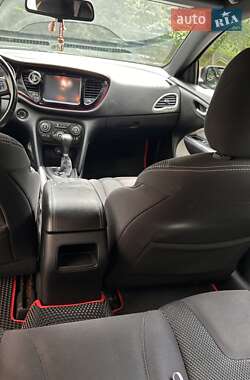 Седан Dodge Dart 2015 в 