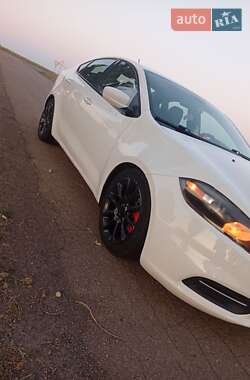 Седан Dodge Dart 2016 в 