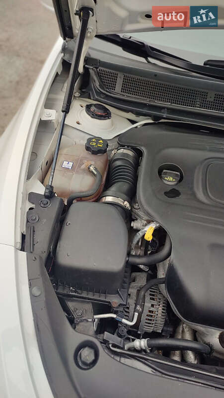 Седан Dodge Dart 2013 в Дубні