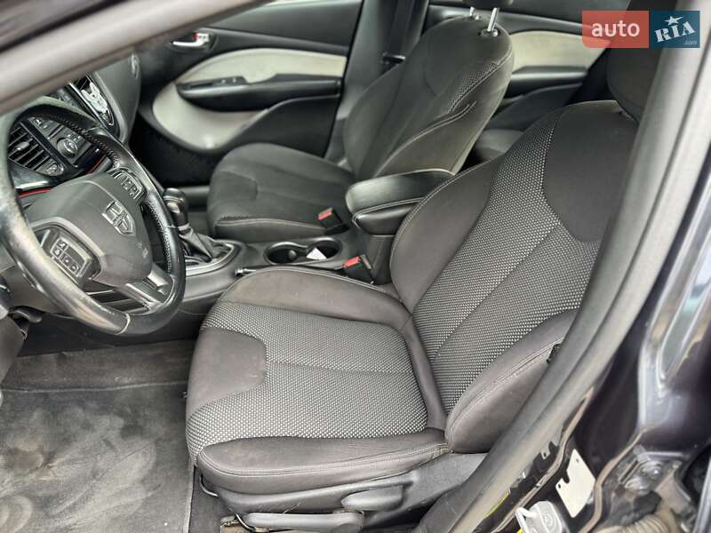 Седан Dodge Dart 2014 в Дніпрі