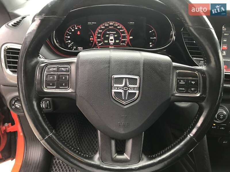 Седан Dodge Dart 2015 в Львове