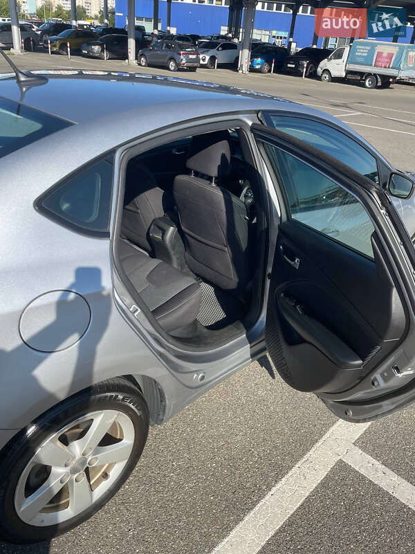 Седан Dodge Dart 2014 в Киеве