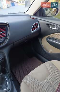 Седан Dodge Dart 2014 в 