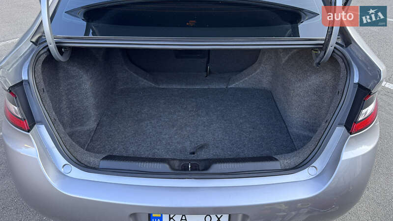 Седан Dodge Dart 2015 в Белогородке