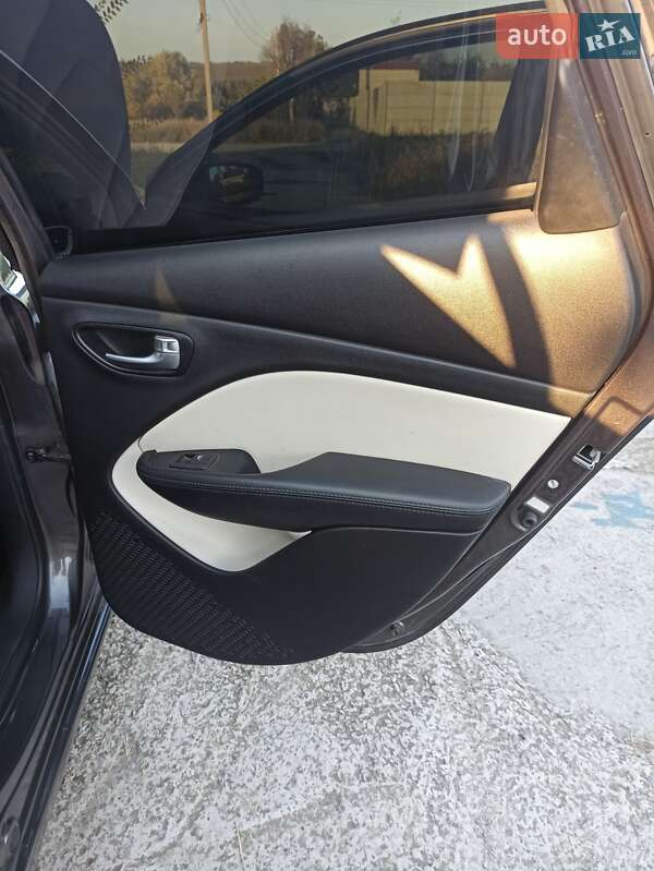 Седан Dodge Dart 2014 в Дніпрі фото 21 Седан Dodge Dart 2014 в Дніпрі