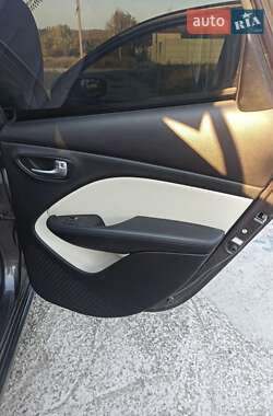 Седан Dodge Dart 2014 в 