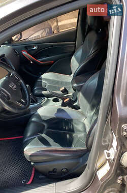 Седан Dodge Dart 2015 в 