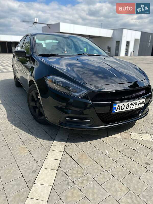 Седан Dodge Dart 2015 в Ужгороде