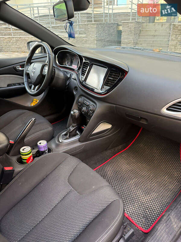 Седан Dodge Dart 2015 в Вишневом фото 10 Седан Dodge Dart 2015 в Вишневом