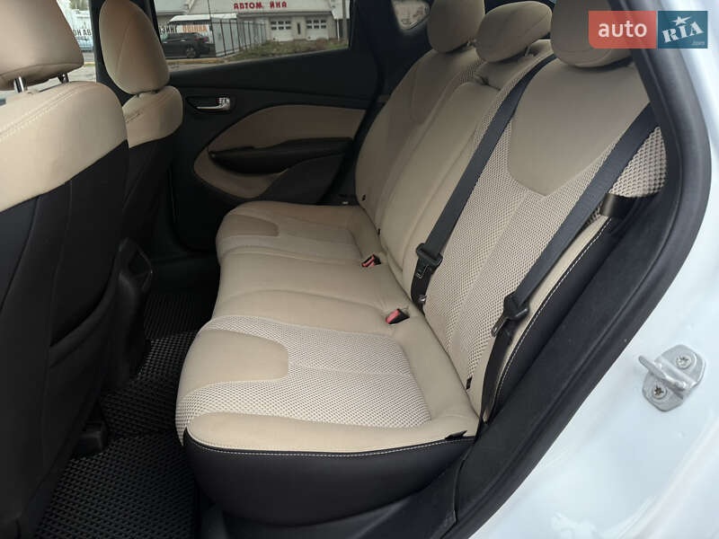 Седан Dodge Dart 2015 в Миколаєві