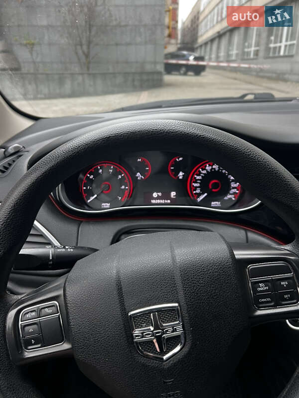 Седан Dodge Dart 2015 в Дніпрі