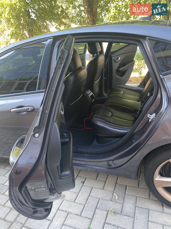 Седан Dodge Dart 2015 в Харкові