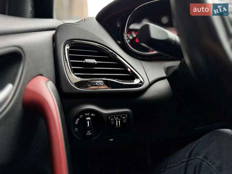 Седан Dodge Dart 2014 в Києві