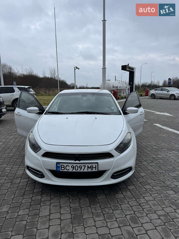 Седан Dodge Dart 2016 в Львове