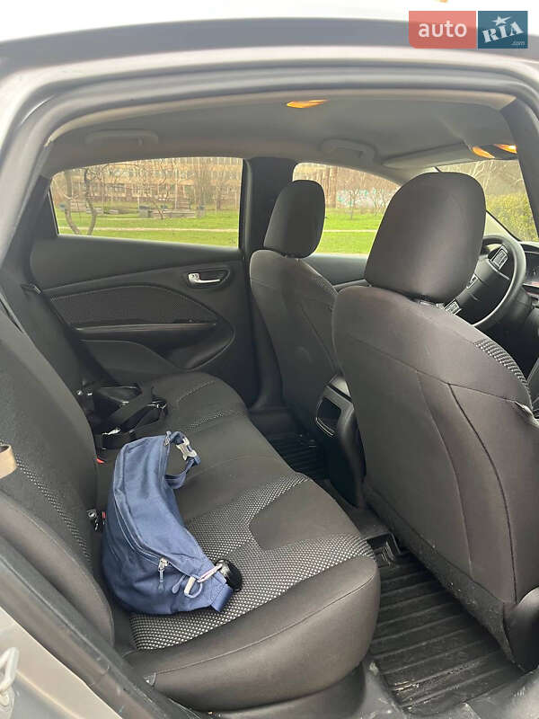 Седан Dodge Dart 2016 в Кривом Роге