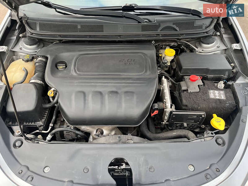 Седан Dodge Dart 2016 в Кривом Роге