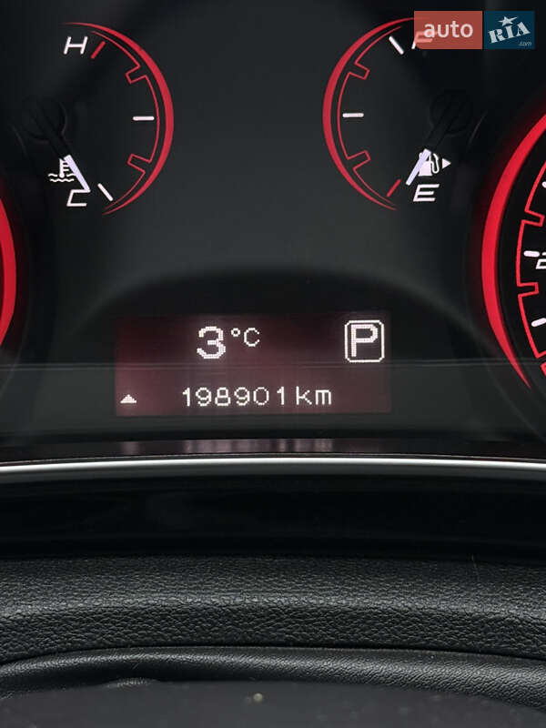 Седан Dodge Dart 2013 в Хмельницком