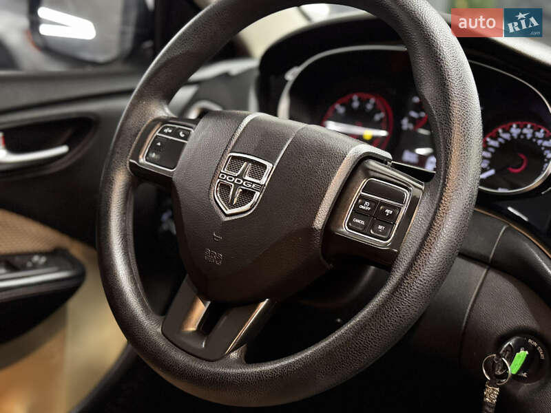 Седан Dodge Dart 2015 в Николаеве
