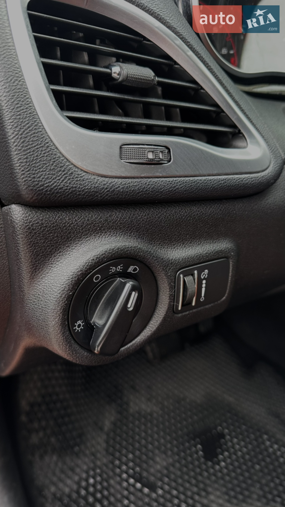 2013 Dodge Dart - мініатюра 18