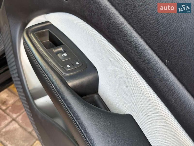Седан Dodge Dart 2014 в Полтаве