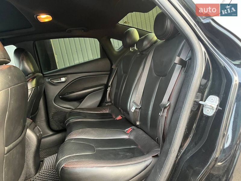 Седан Dodge Dart 2014 в Киеве фото 10 Седан Dodge Dart 2014 в Киеве