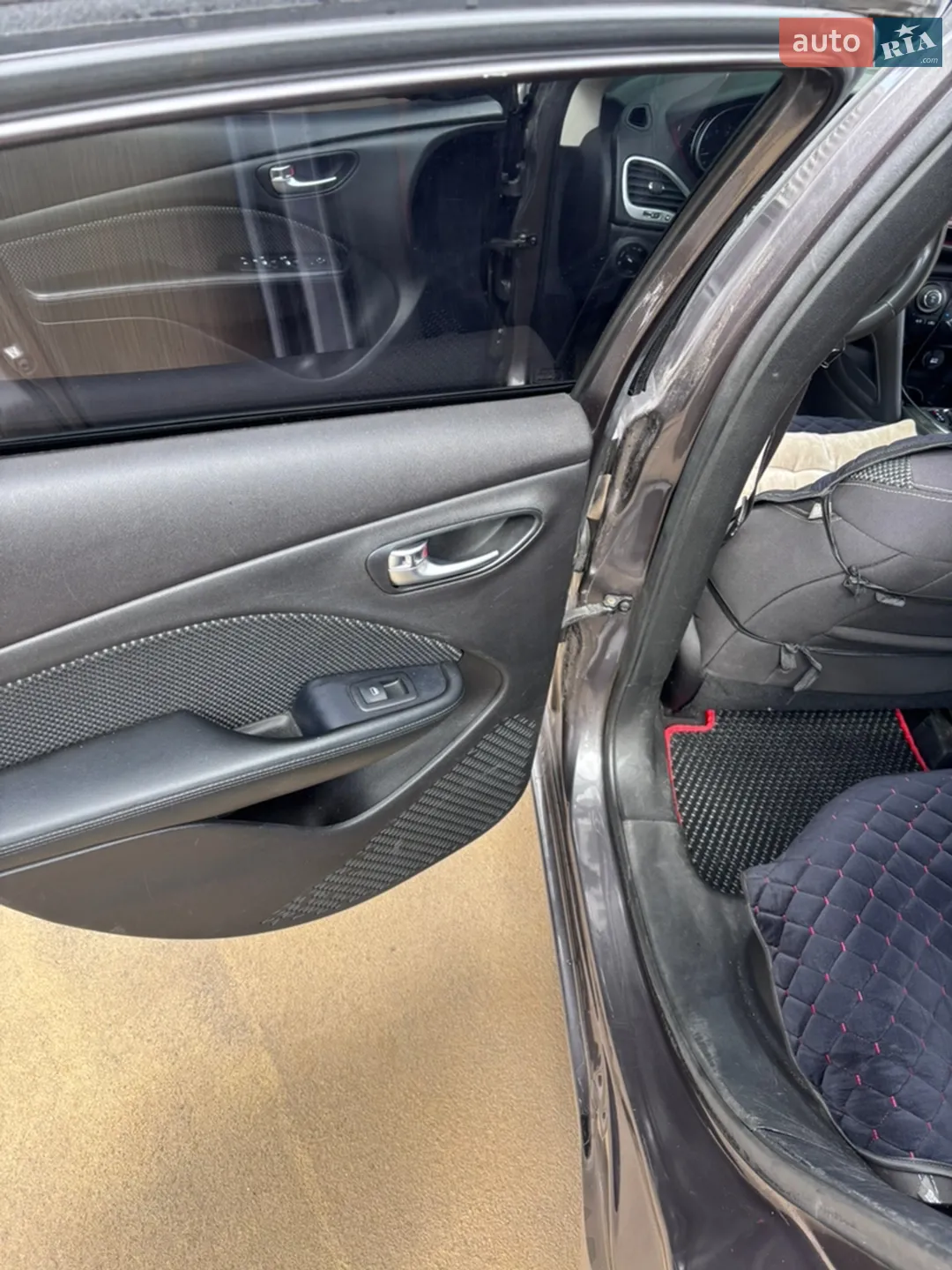 2014 Dodge Dart - мініатюра 23