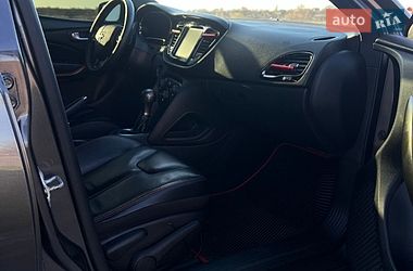 Седан Dodge Dart 2015 в Краснограді