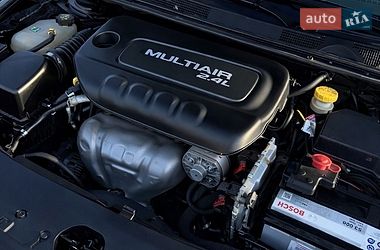 Седан Dodge Dart 2015 в Краснограді