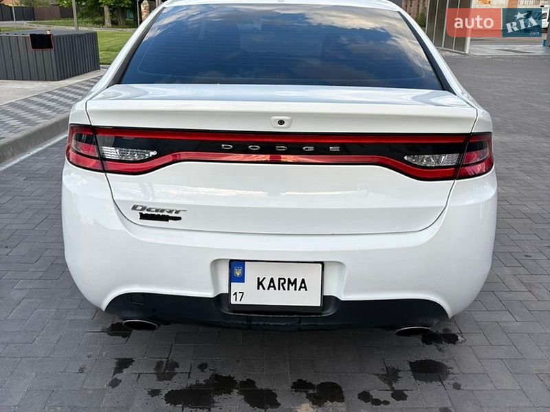 Седан Dodge Dart 2015 в Лубнах
