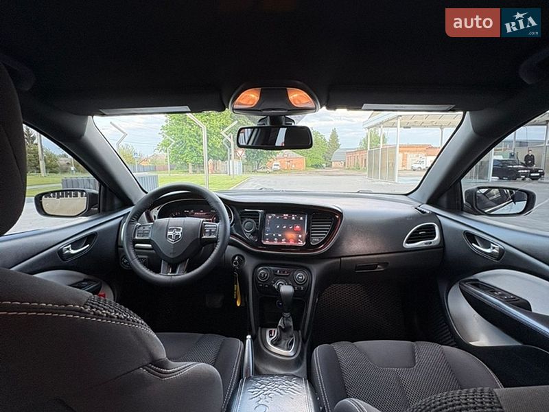 Седан Dodge Dart 2015 в Лубнах