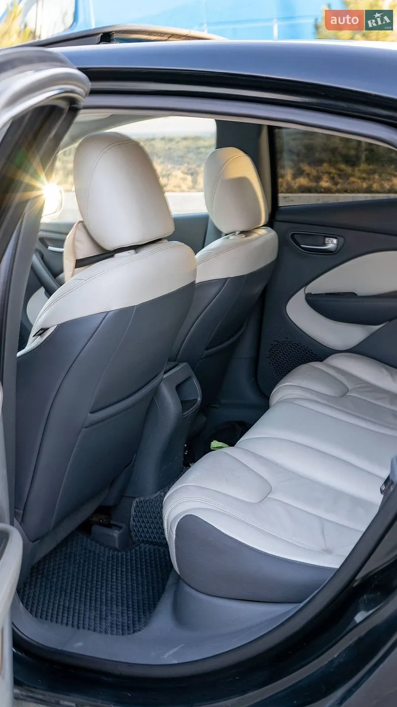 2012 Dodge Dart - мініатюра 9