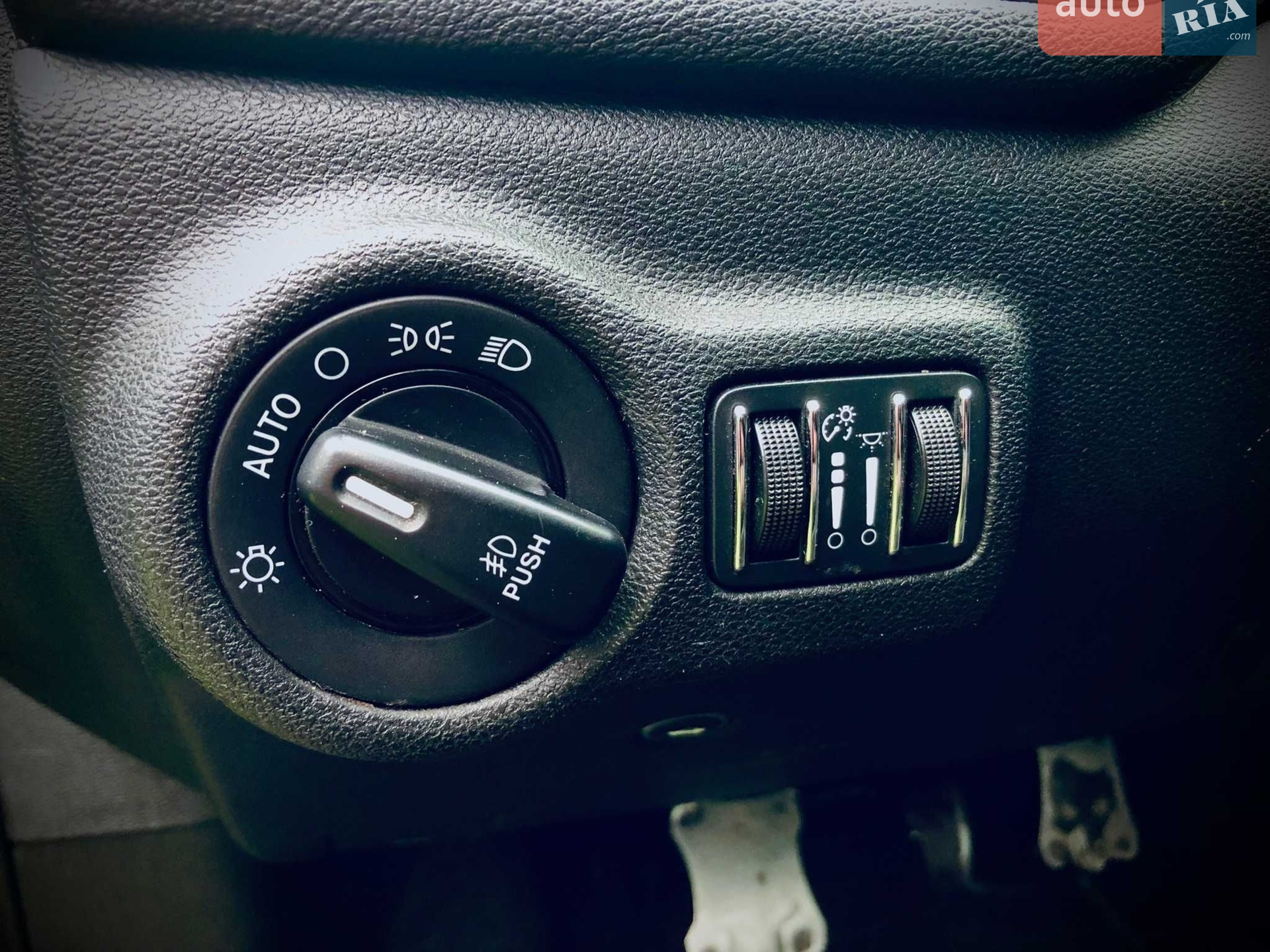 2014 Dodge Dart - мініатюра 14