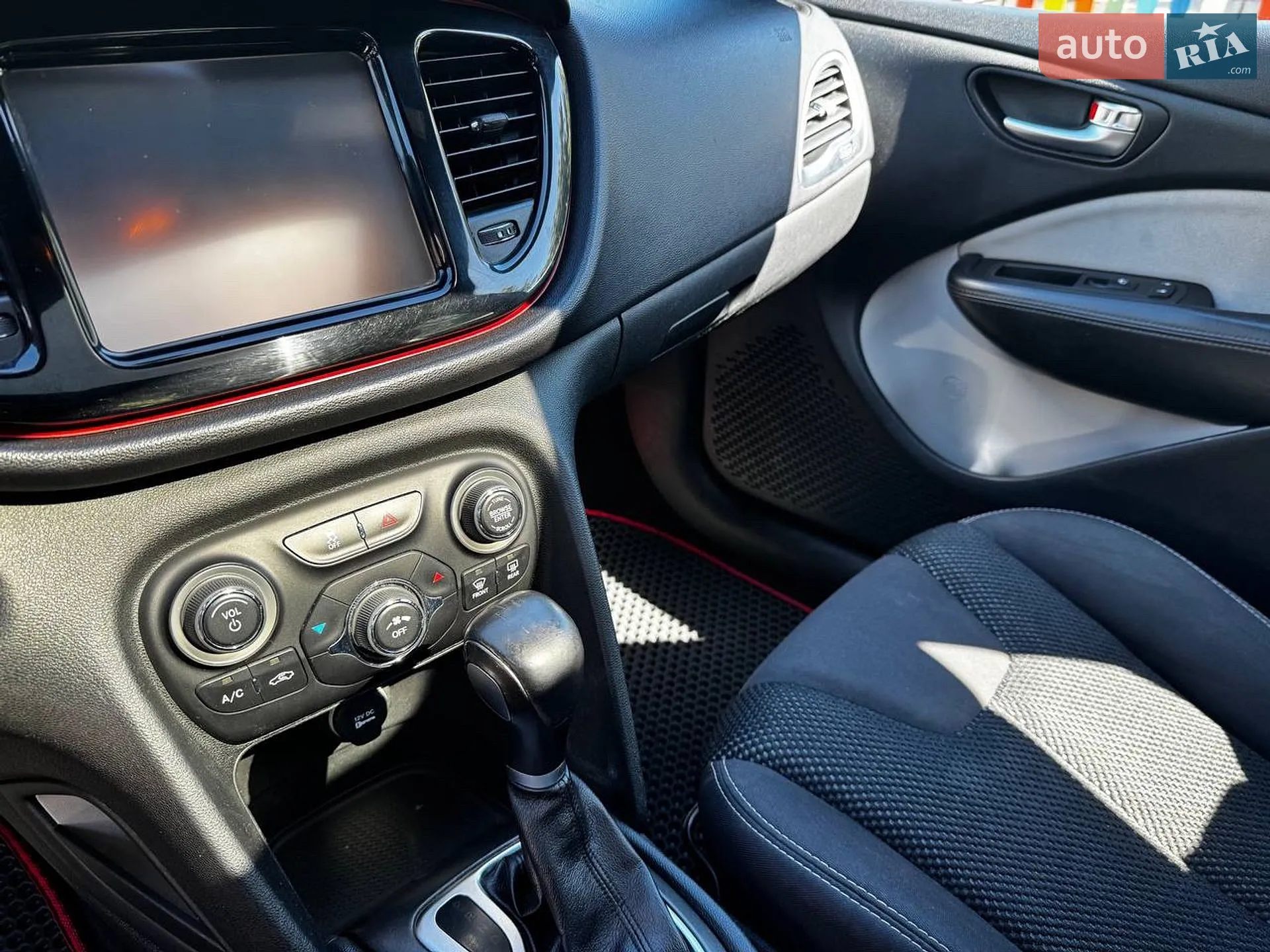 2015 Dodge Dart - мініатюра 7