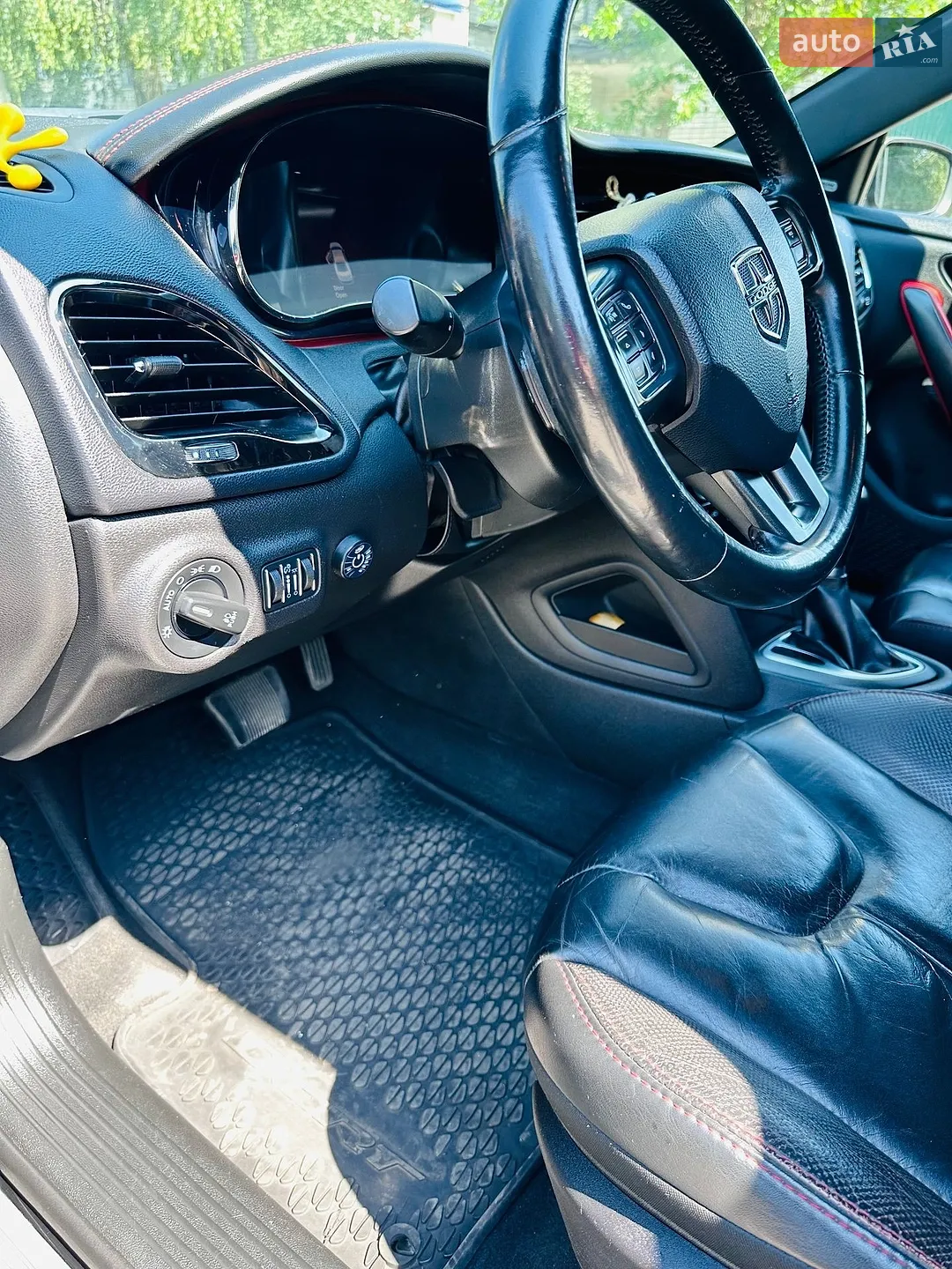 2014 Dodge Dart - мініатюра 15