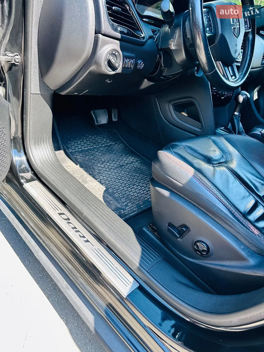 2014 Dodge Dart - мініатюра 16