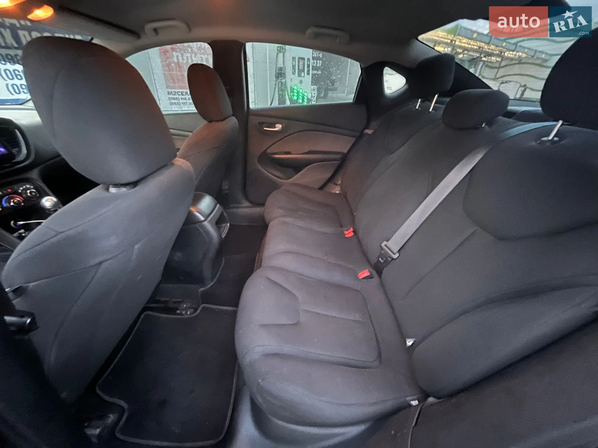 2013 Dodge Dart - мініатюра 11
