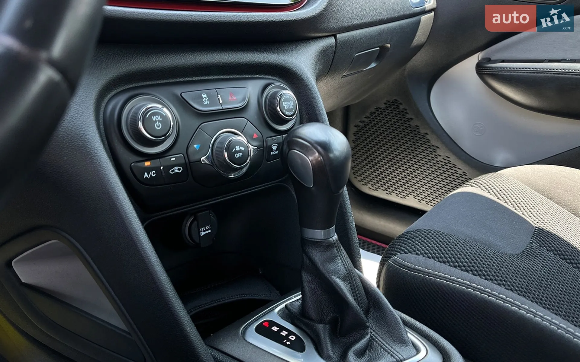 2015 Dodge Dart - мініатюра 13