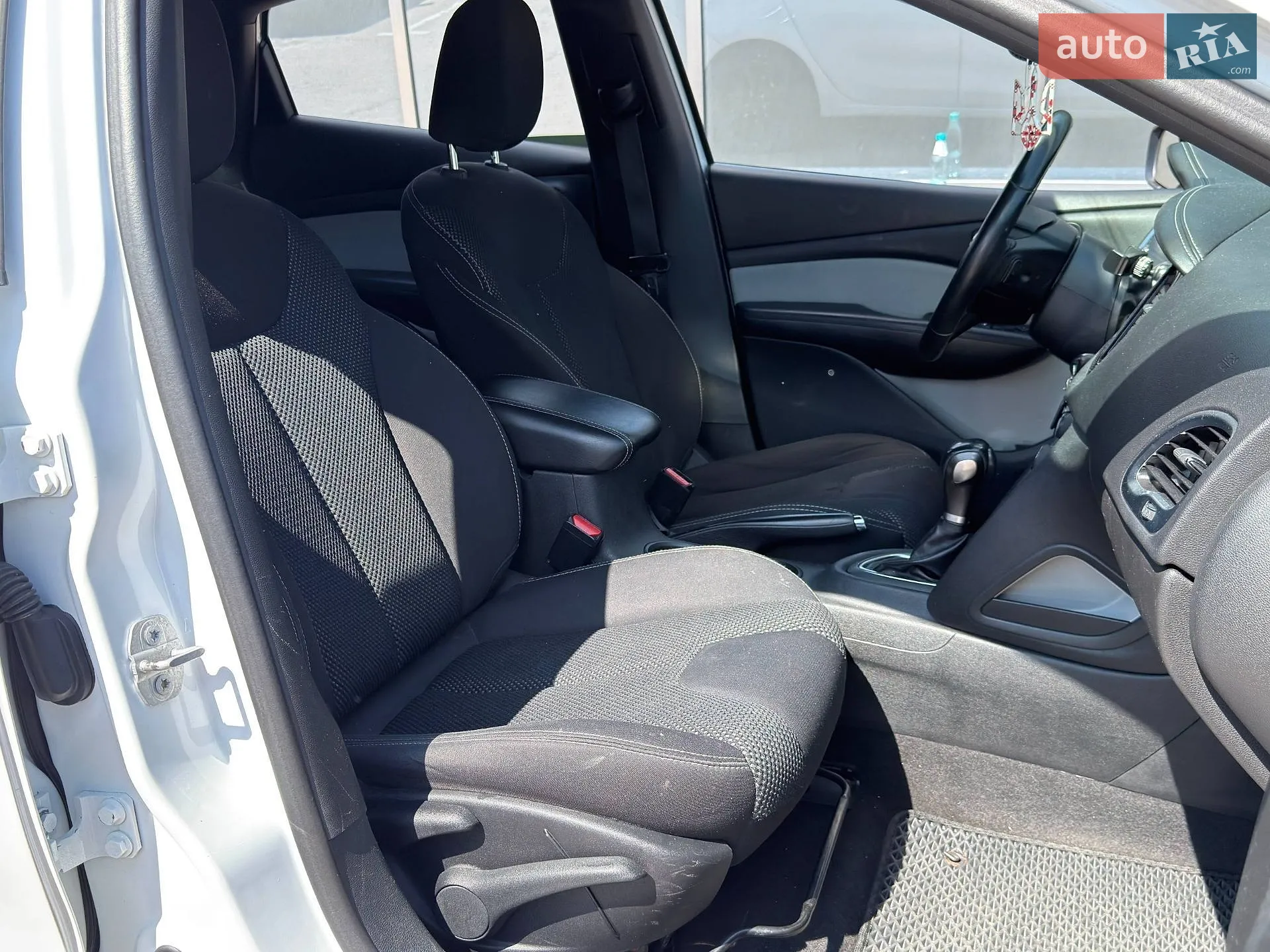 2016 Dodge Dart - мініатюра 18