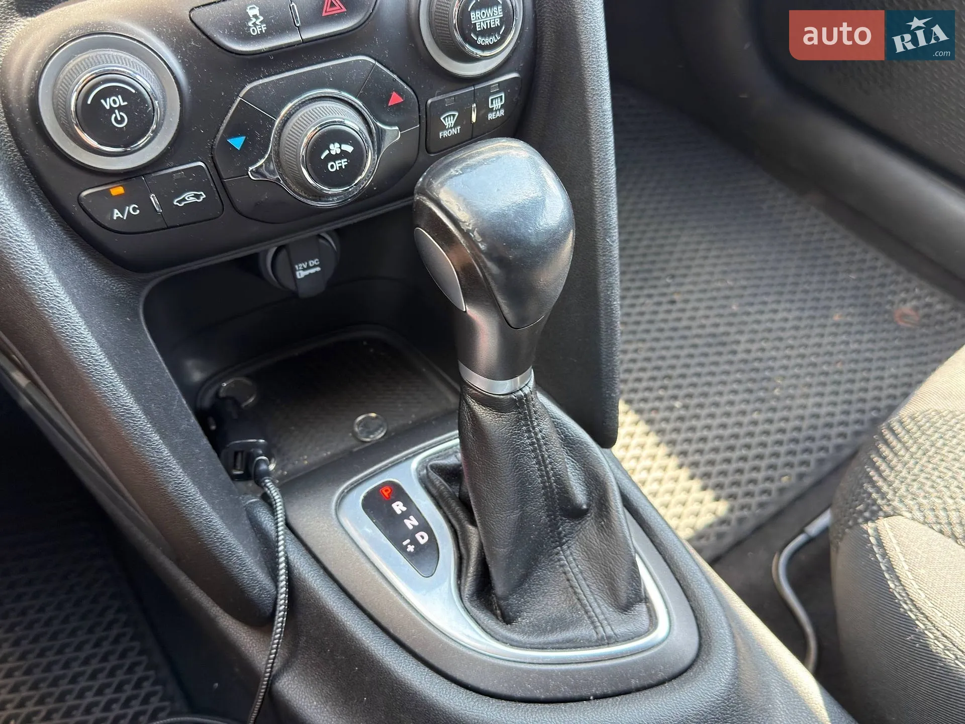 2016 Dodge Dart - мініатюра 30